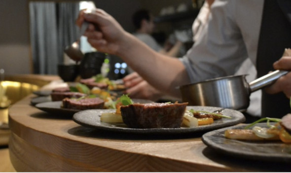 Vaisselle créées sur-mesure pour les restaurateurs et hoteliers - Elsa Dinerstein